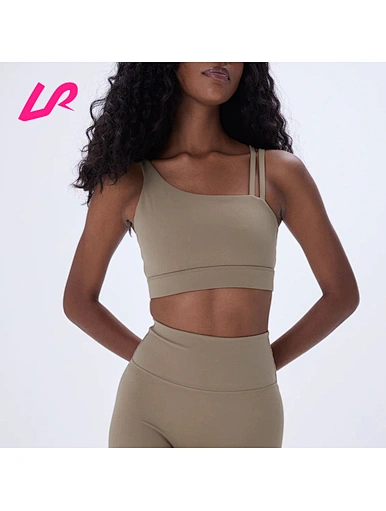 Cover up in style with our double strap bra. Designed for comfort and support, it's a must-have for any workout wardrobe. Shop now and stay ahead of the trend.